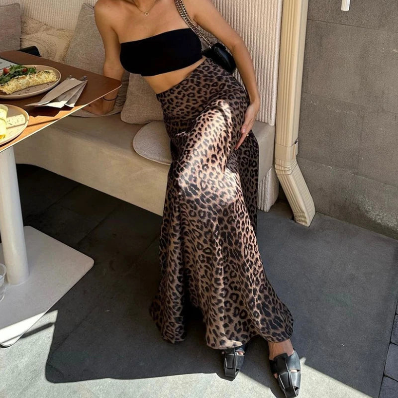 DEEPTOWN Vintage Long Leopard Skirt Women Sexy Streetwear High Waist A-line Slim Print Maxi Mermaid Skirt Summer Party Club